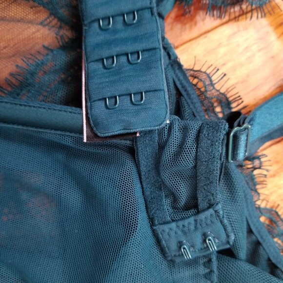 Victoria's Secret teddy garters S - Picture 5 of 9